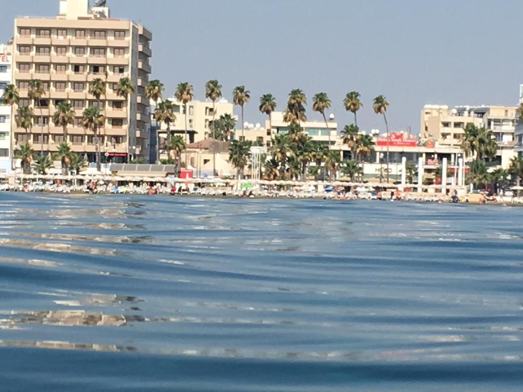 Ithaki Phinikoudes Apartments No. 106 Larnaca Extérieur photo